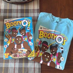 WWE A NEW DAY BOOTYO’S boys size S T-shirt with box!